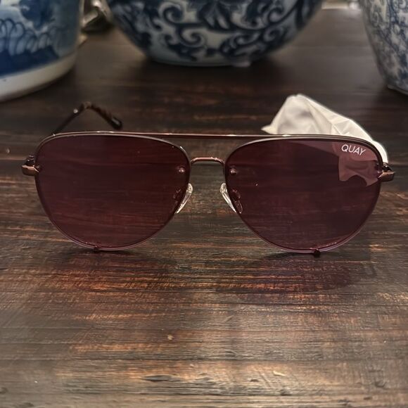 NWOT  QUAY High Key Sunglasses Bronze Frame Brown Pink Gradient mirrored - Picture 4 of 8